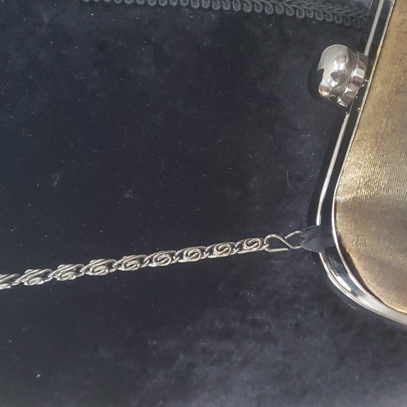Vintage Silk clutch purse with chain - Picture 4 of 9